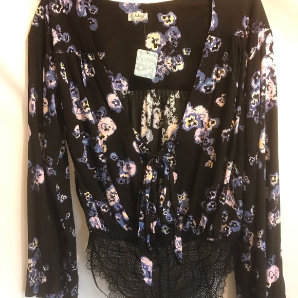 Free People New Lacey bottom Bodysuit with 2 snaps - Picture 6 of 7